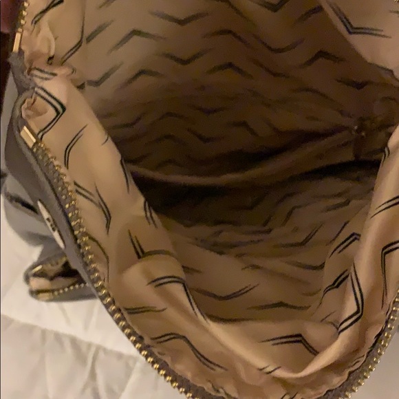 Purse - Picture 3 of 5